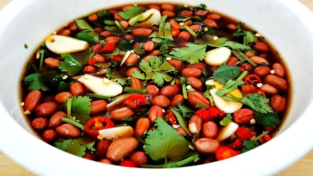 大厨教你醋泡花生米的做法 比水煮简单 比油炸香 营养美味 华为视频